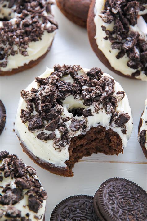 How does Cookies and Cream Donut fit into your Daily Goals - calories, carbs, nutrition