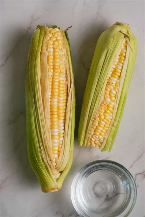 How does Corn Cob Steamed 1 EA fit into your Daily Goals - calories, carbs, nutrition