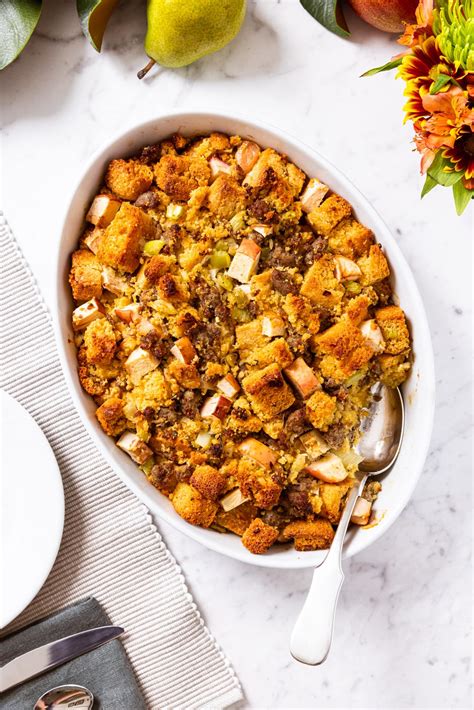 How does Cornbread Stuffing fit into your Daily Goals - calories, carbs, nutrition