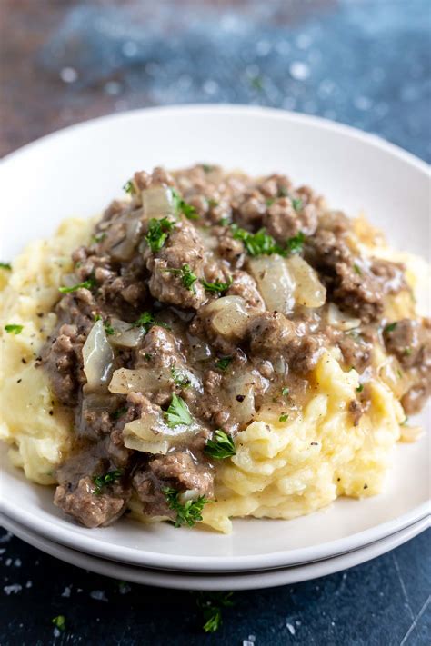 How does Country Beef Gravy fit into your Daily Goals - calories, carbs, nutrition