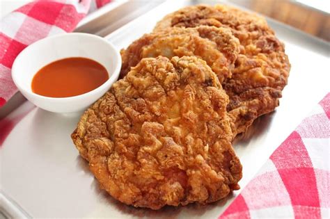 How does Country Fried Pork Chops fit into your Daily Goals - calories, carbs, nutrition