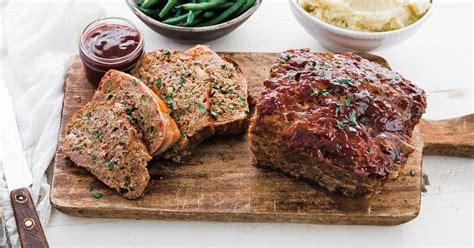 How does Country Meat Loaf fit into your Daily Goals - calories, carbs, nutrition