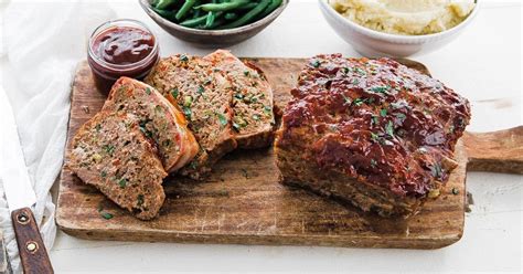 How does Country Meatloaf fit into your Daily Goals - calories, carbs, nutrition