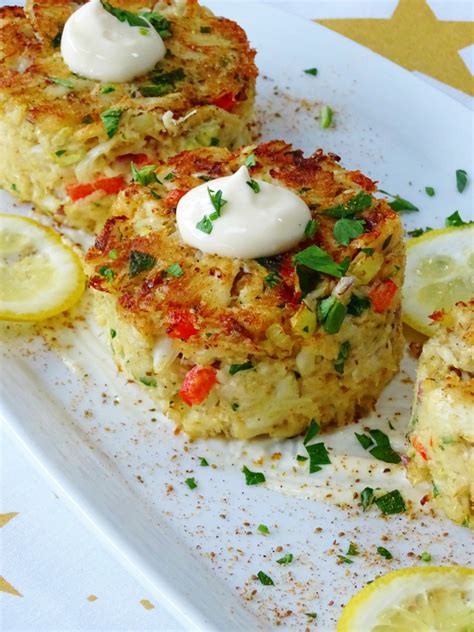 How does Crab Cake Plate fit into your Daily Goals - calories, carbs, nutrition