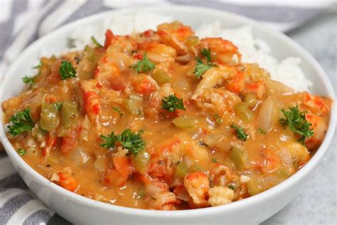 How does Crawfish Etouffee fit into your Daily Goals - calories, carbs, nutrition