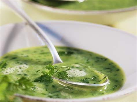 How does Cream of Onion and Chervil Soup fit into your Daily Goals - calories, carbs, nutrition