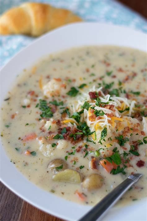 How does Cream of Vegetable Chowder Soup 12 oz fit into your Daily Goals - calories, carbs, nutrition