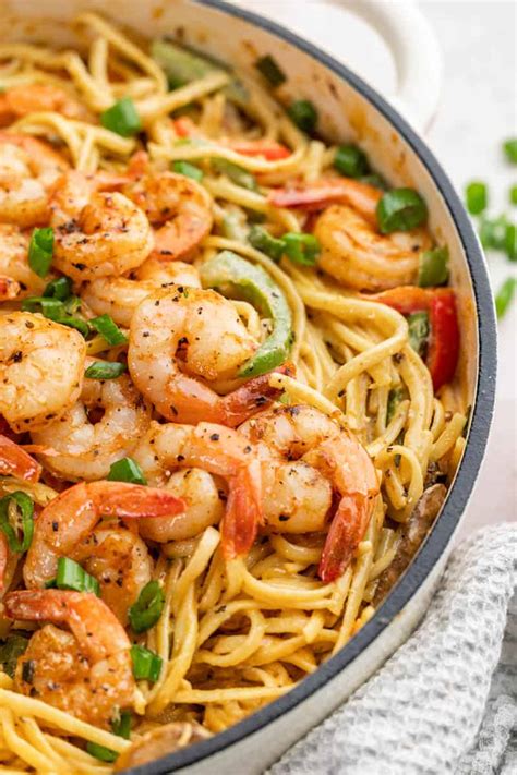 How does Creamy Cajun Shrimp Fettuccine fit into your Daily Goals - calories, carbs, nutrition