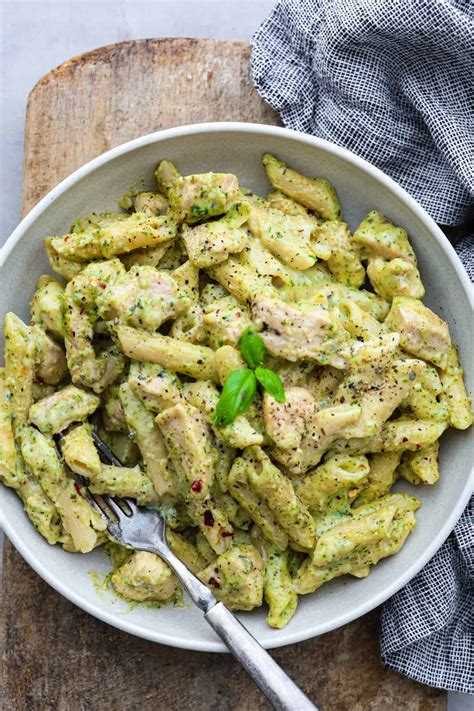 How does Creamy Chicken Pesto Pasta, with Breakstick fit into your Daily Goals - calories, carbs, nutrition