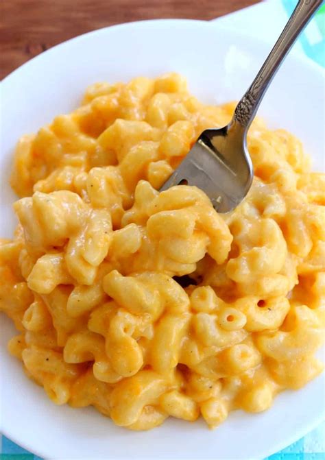 How does Creamy Mac n Cheese, Chicken & Kale fit into your Daily Goals - calories, carbs, nutrition