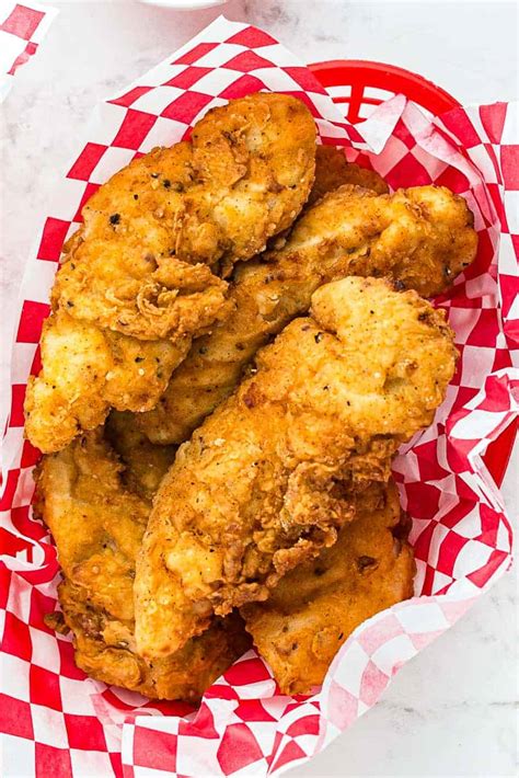 How does Crispy Chicken Tenders Basket fit into your Daily Goals - calories, carbs, nutrition