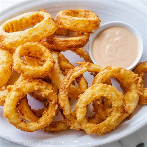 How does Crispy Onion Rings (Small) fit into your Daily Goals - calories, carbs, nutrition