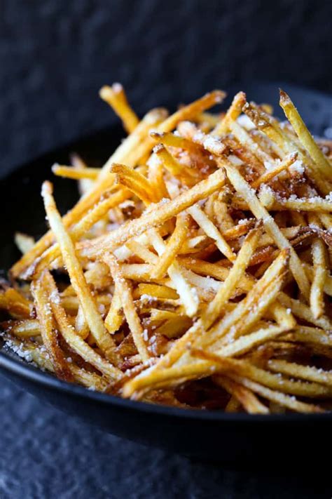 How does Crispy Shoestring French Fries fit into your Daily Goals - calories, carbs, nutrition