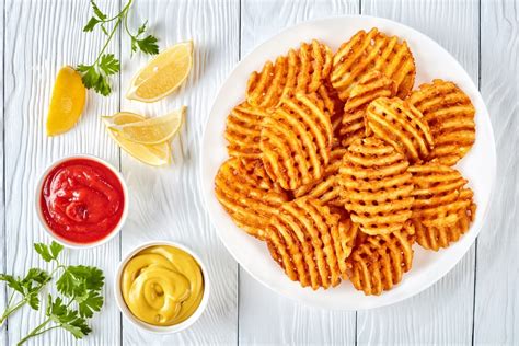 How does Criss Cut (Waffle) French Fries fit into your Daily Goals - calories, carbs, nutrition