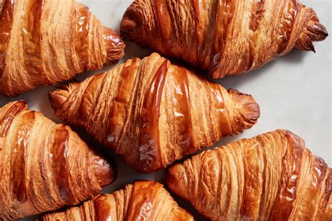 How does Croissant (63653.0) fit into your Daily Goals - calories, carbs, nutrition