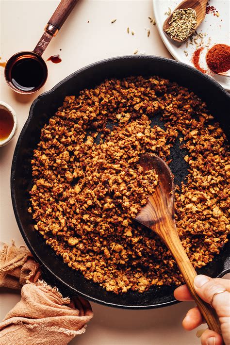 How does Crumbled Sausage fit into your Daily Goals - calories, carbs, nutrition