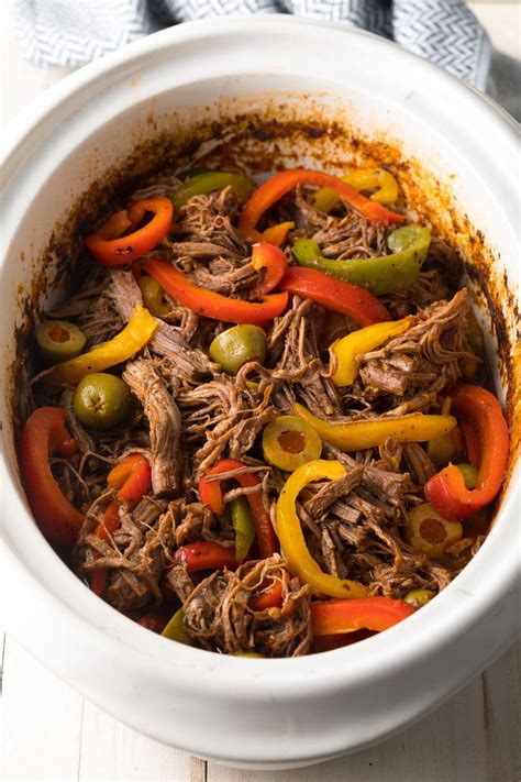 How does Cuban Beef & Black Beans Casserette fit into your Daily Goals - calories, carbs, nutrition