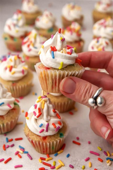 How does Cupcake Minis fit into your Daily Goals - calories, carbs, nutrition