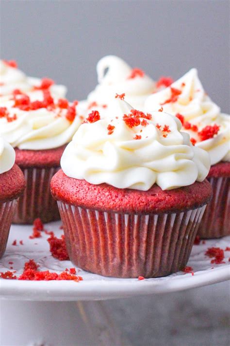 How does Cupcake Red Velvet #16 Scoop fit into your Daily Goals - calories, carbs, nutrition