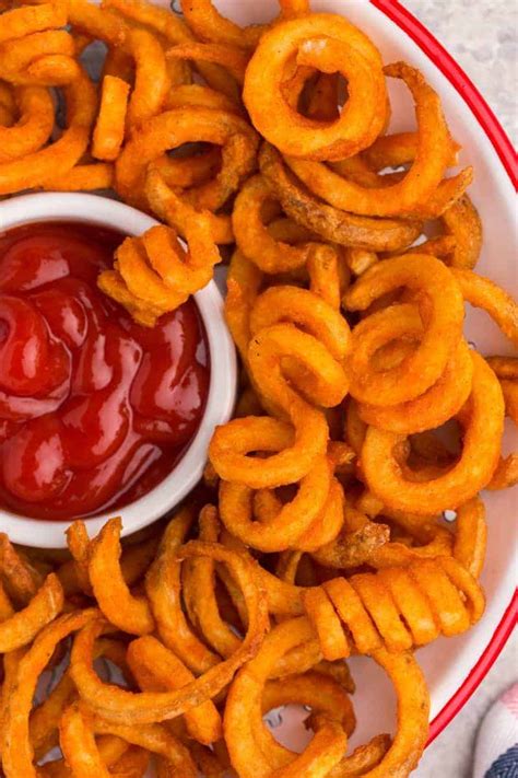 How does Curly Fries fit into your Daily Goals - calories, carbs, nutrition