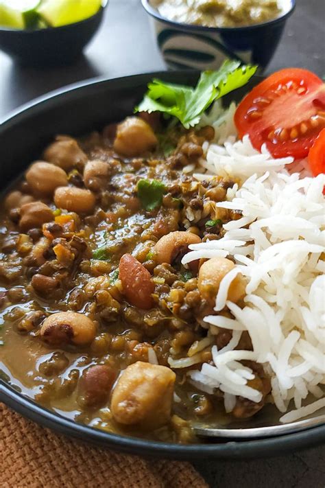 How does Curried Beans fit into your Daily Goals - calories, carbs, nutrition