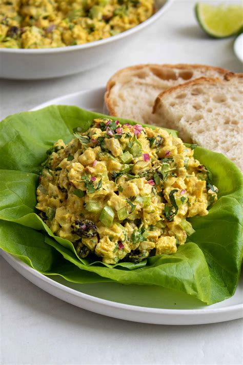 How does Curried Chicken Salad on Cucumber fit into your Daily Goals - calories, carbs, nutrition