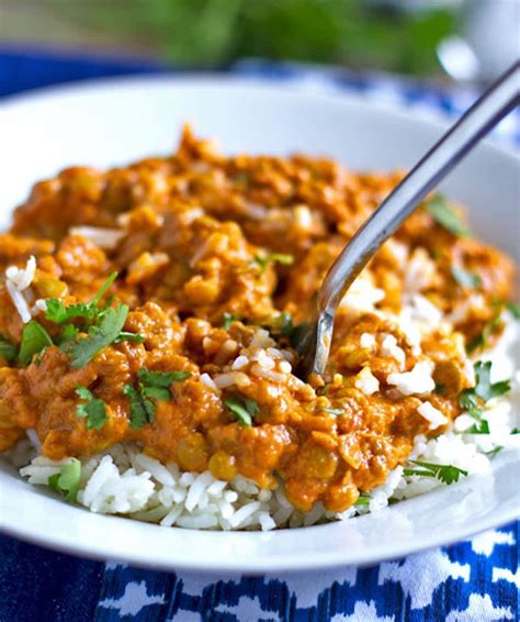 How does Curried Chicken and Lentils fit into your Daily Goals - calories, carbs, nutrition