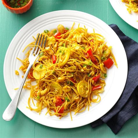 How does Curried Rice Noodles fit into your Daily Goals - calories, carbs, nutrition