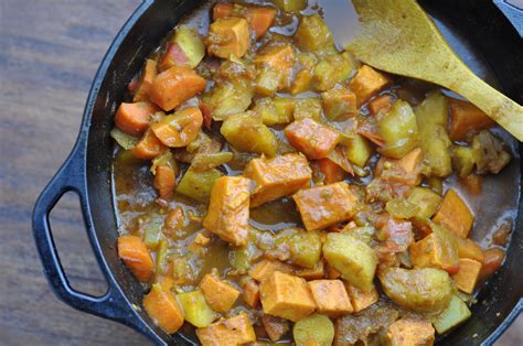 How does Curried Root Vegetables fit into your Daily Goals - calories, carbs, nutrition