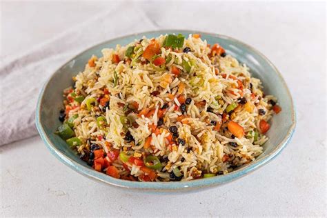 How does Curry Rice Salad fit into your Daily Goals - calories, carbs, nutrition