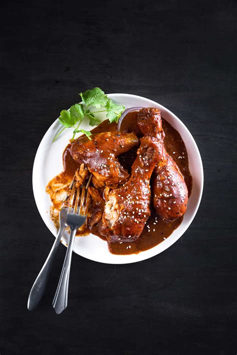 How does Dark Chocolate Mole Chicken fit into your Daily Goals - calories, carbs, nutrition