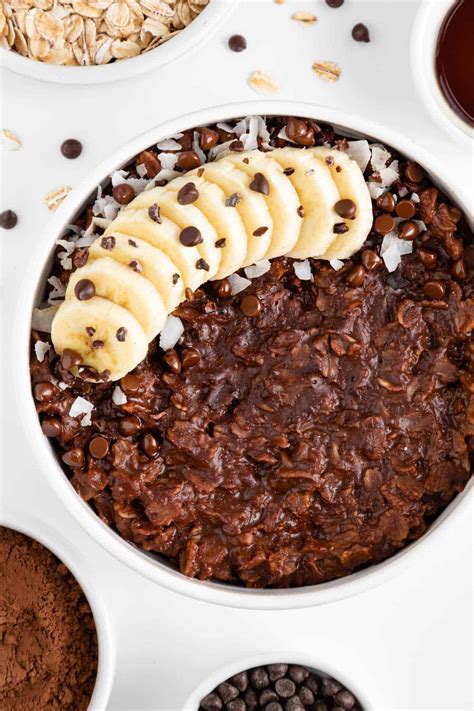 How does Dark Chocolate Oatmeal fit into your Daily Goals - calories, carbs, nutrition