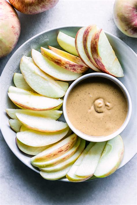 How does Dessert, Peanut Butter Apple (Bostwick) fit into your Daily Goals - calories, carbs, nutrition