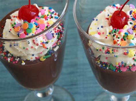 How does Dessert Parfait 5 oz Pudding Sundae Chocolate Vanilla fit into your Daily Goals - calories, carbs, nutrition