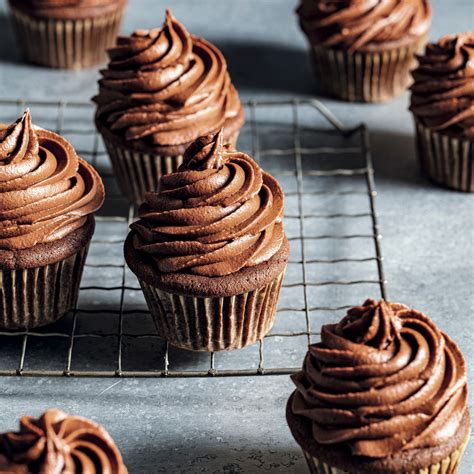 How does Devil's Food Cupcakes (22261.3) fit into your Daily Goals - calories, carbs, nutrition