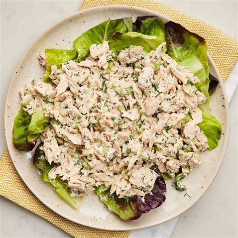 How does Dill Tuna Salad fit into your Daily Goals - calories, carbs, nutrition