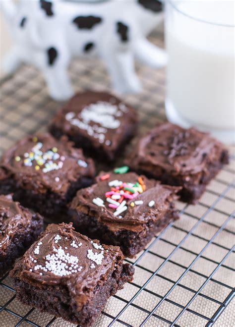 How does Double Chocolate Brownies fit into your Daily Goals - calories, carbs, nutrition