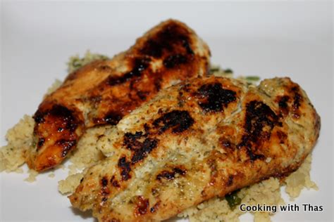 How does Dragon Fire Chicken Breast fit into your Daily Goals - calories, carbs, nutrition