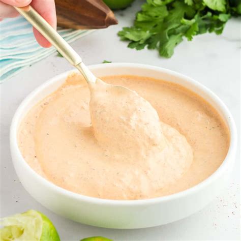 How does Dressing Chipotle Sour Cream 2 Tbsp fit into your Daily Goals - calories, carbs, nutrition