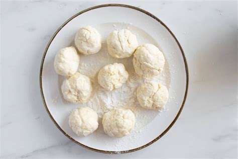 How does Dumplings fit into your Daily Goals - calories, carbs, nutrition