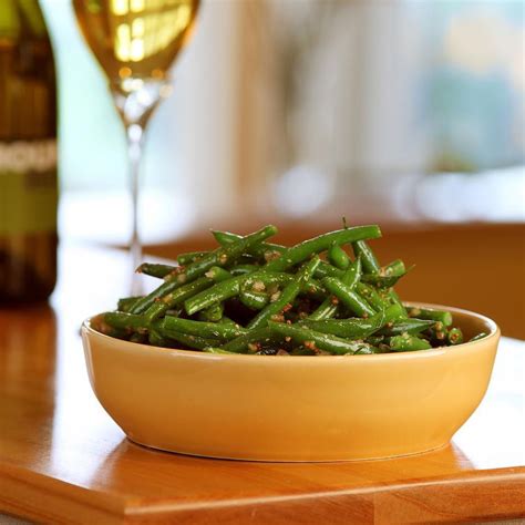 How does EatingWell Lemon Dill Green Beans (50781.0) fit into your Daily Goals - calories, carbs, nutrition