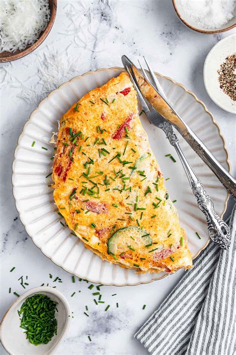 How does Egg Lite Vegetable Omelet fit into your Daily Goals - calories, carbs, nutrition