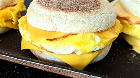 How does Egg Mcmuffin (No Meat) fit into your Daily Goals - calories, carbs, nutrition