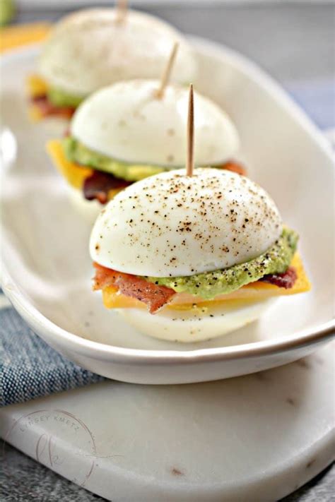 How does Egg and Cheese Slider (39909.7) fit into your Daily Goals - calories, carbs, nutrition