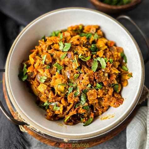 How does Eggplant Baigan Bartha 4 oz Spoodle fit into your Daily Goals - calories, carbs, nutrition