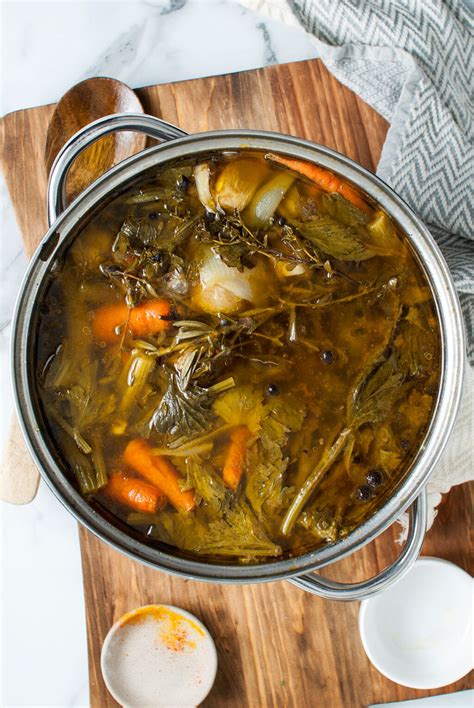 How does Elements Broths - Jamaican Spiced Beef Broth fit into your Daily Goals - calories, carbs, nutrition