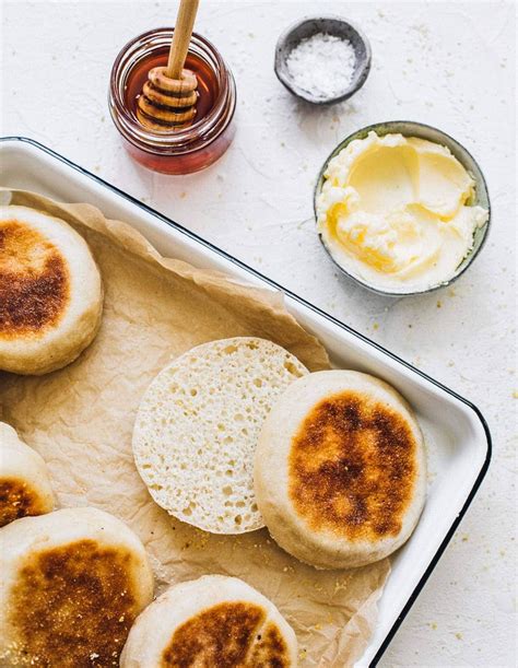 How does English Muffin Sourdough fit into your Daily Goals - calories, carbs, nutrition