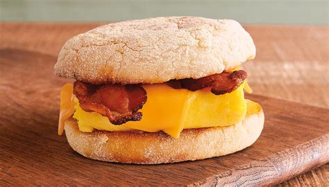 How does English Muffin withBacon Cheese fit into your Daily Goals - calories, carbs, nutrition