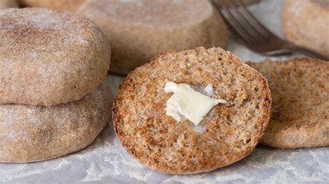 How does English muffins, whole-wheat fit into your Daily Goals - calories, carbs, nutrition