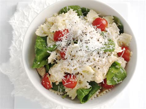 How does Farfalle Tomato Feta Spinach Casserette fit into your Daily Goals - calories, carbs, nutrition